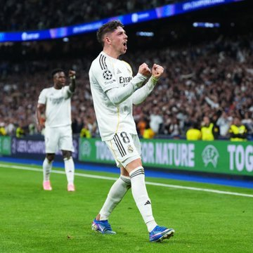 华体会官网-费德·巴尔韦德成欧冠第二位帽子戏法乌拉圭球员|沃尔特·帕迪亚尼|欧冠联赛|卡洛斯-巴尔韦德|联赛|帕迪亚尼_新浪体育_新浪新闻