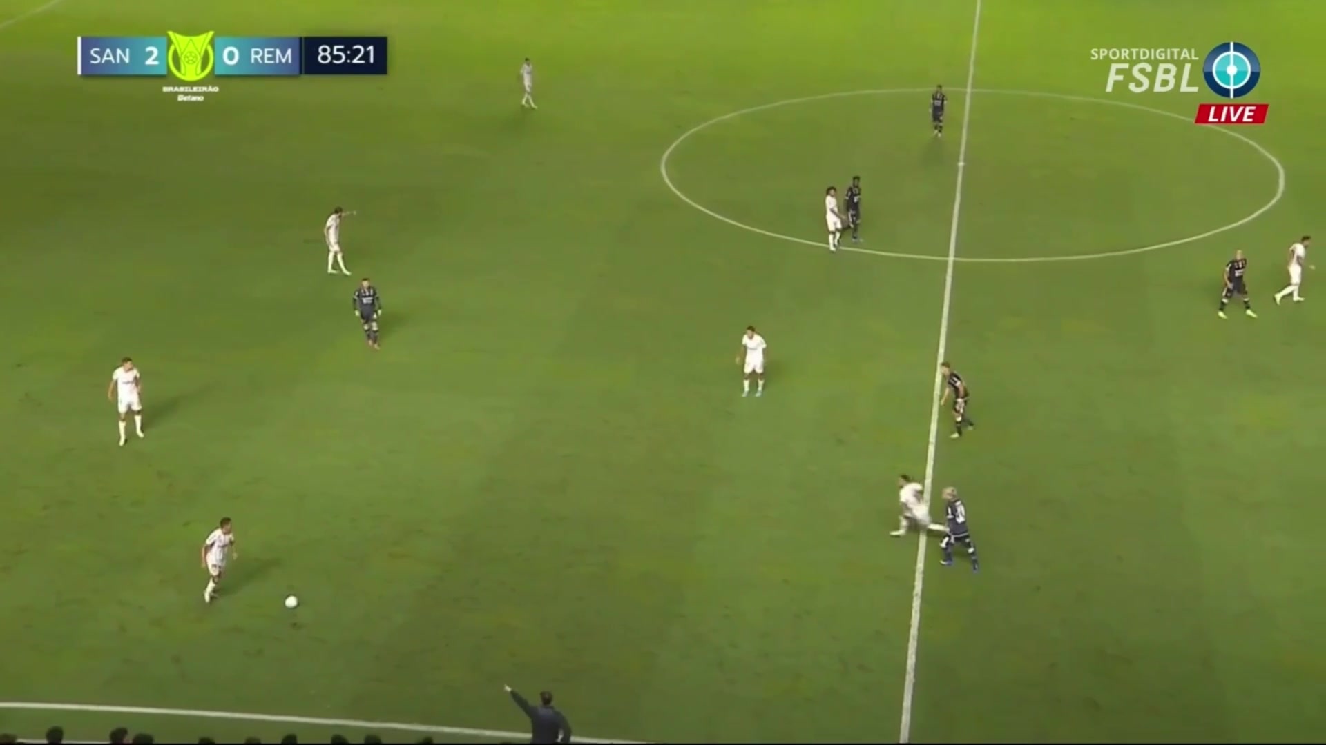 华体会-火气大！内马尔被放倒后与对手冲突染黄，停赛缺战弗拉门戈